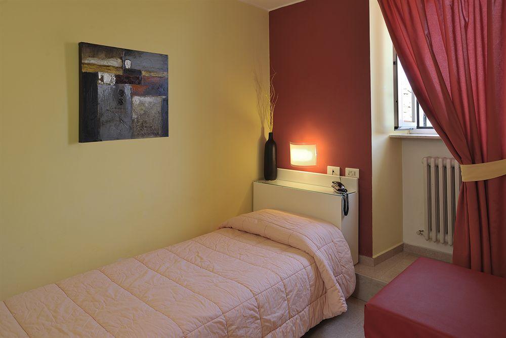 Hotel Eden Перуджа Екстер'єр фото