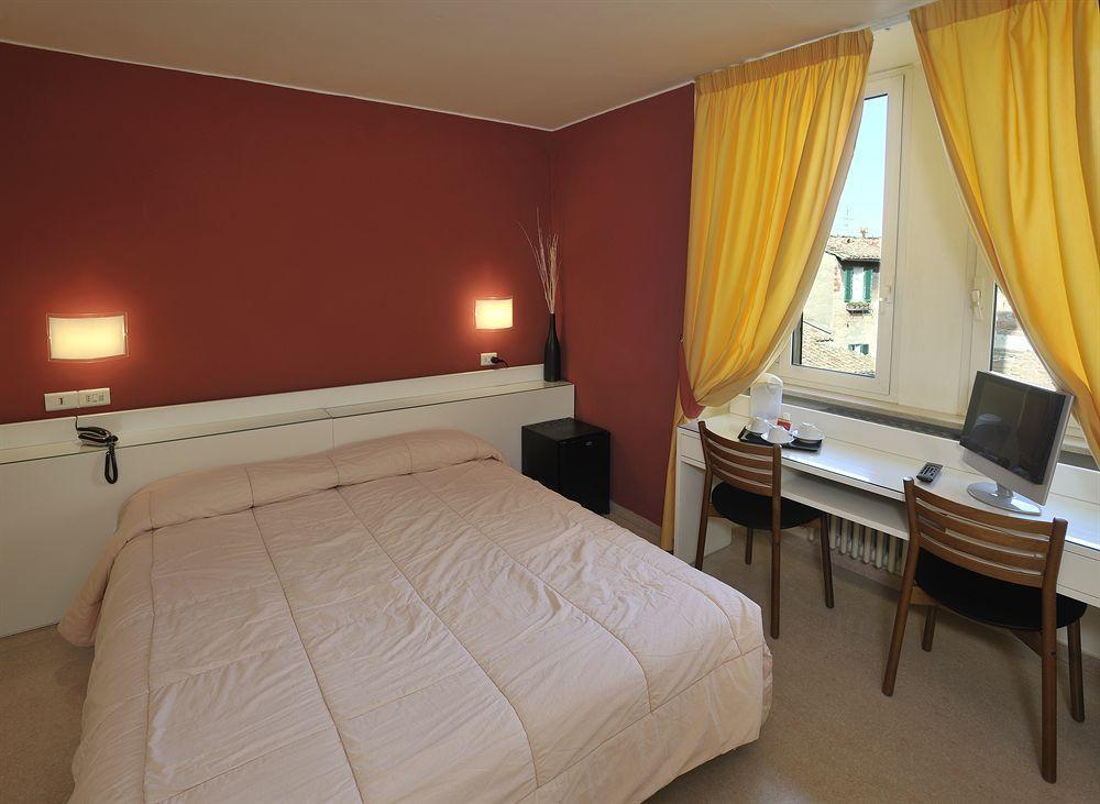 Hotel Eden Перуджа Екстер'єр фото