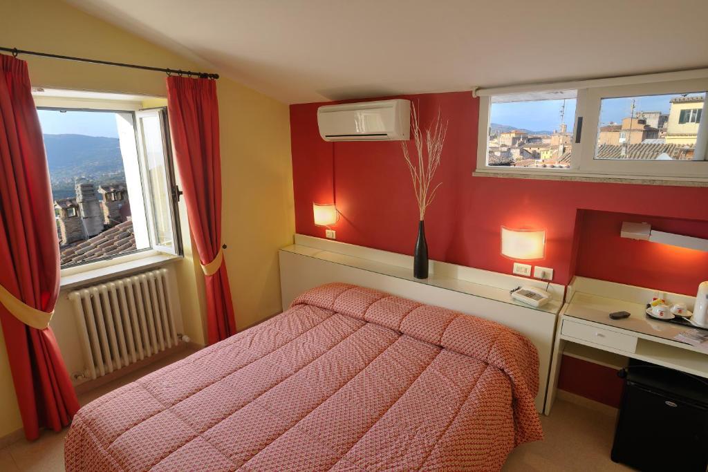 Hotel Eden Перуджа Екстер'єр фото